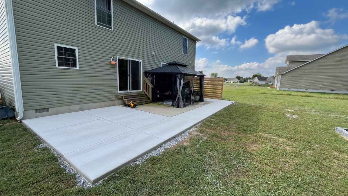 We 370SQF concrete slab for a Landscape contractor